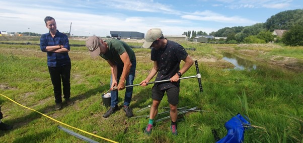 8,000-year-old marine clay drilled up! Interdisciplinary Summer Field Visit to Lutkemeerpolder